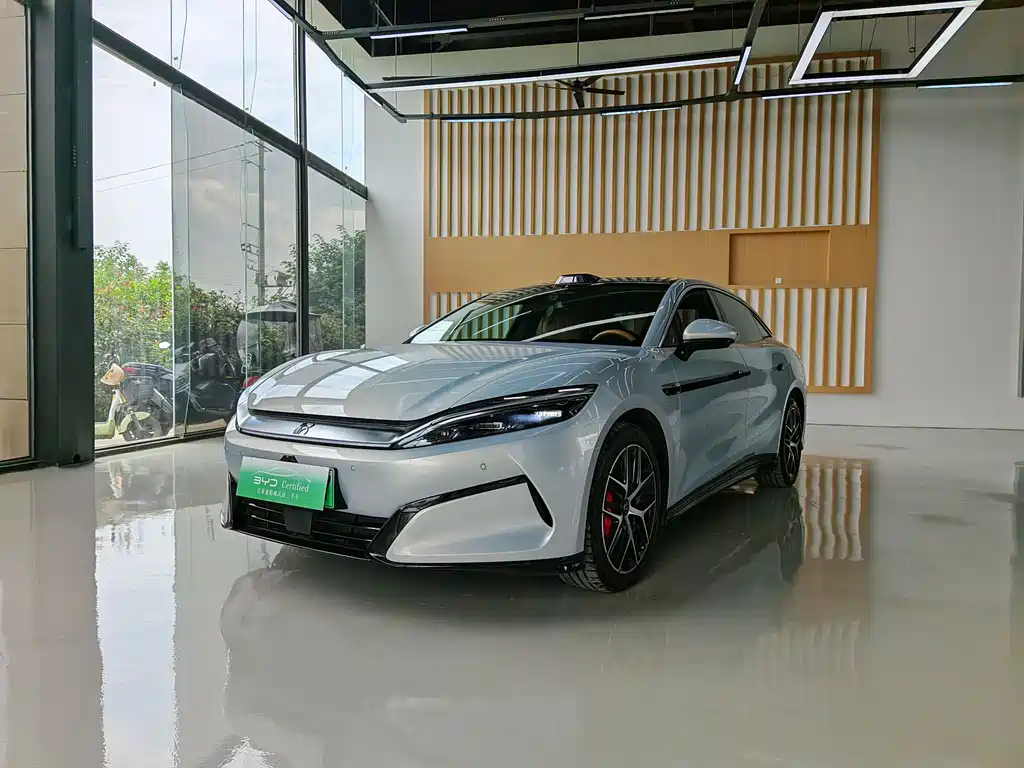 BYD Han L 2025 — фото 1