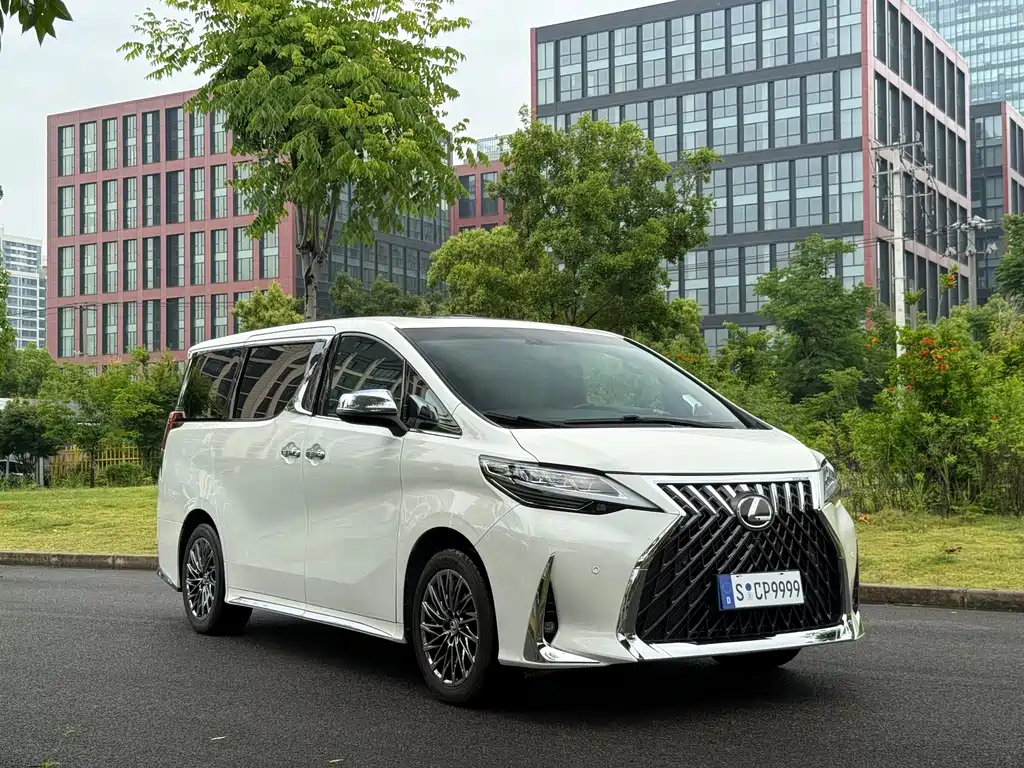 Toyota Alphard 2018 — фото 3