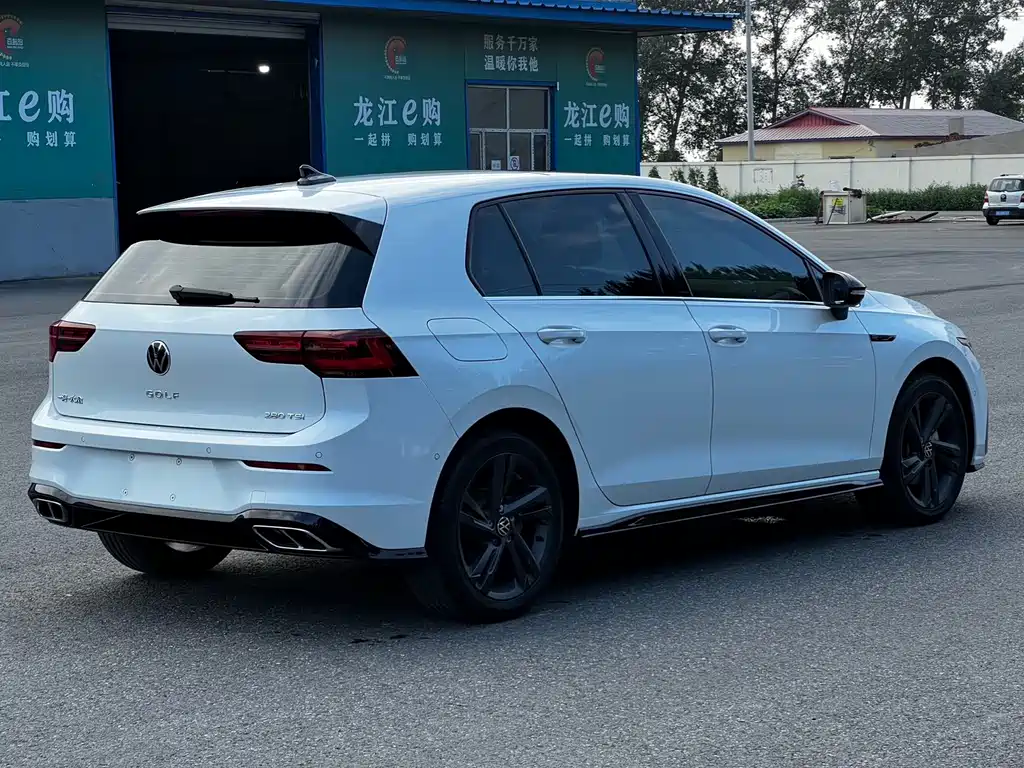 Volkswagen Golf 2022