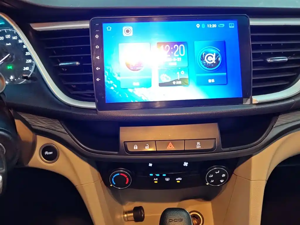 Buick Excelle GT 2017 — фото 13