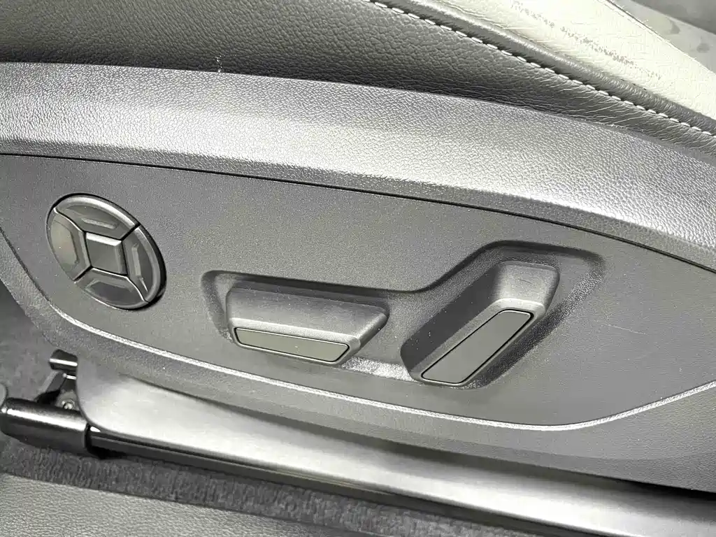 Audi Q3 2022 — фото 14