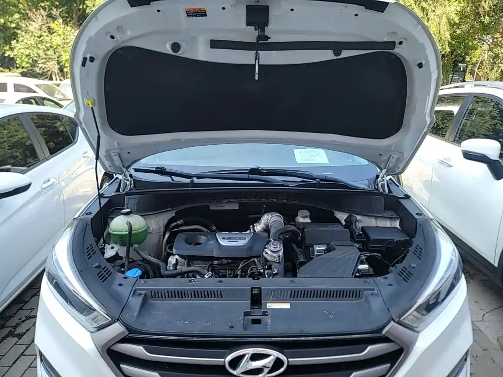 Hyundai Tucson 2017 — фото 20