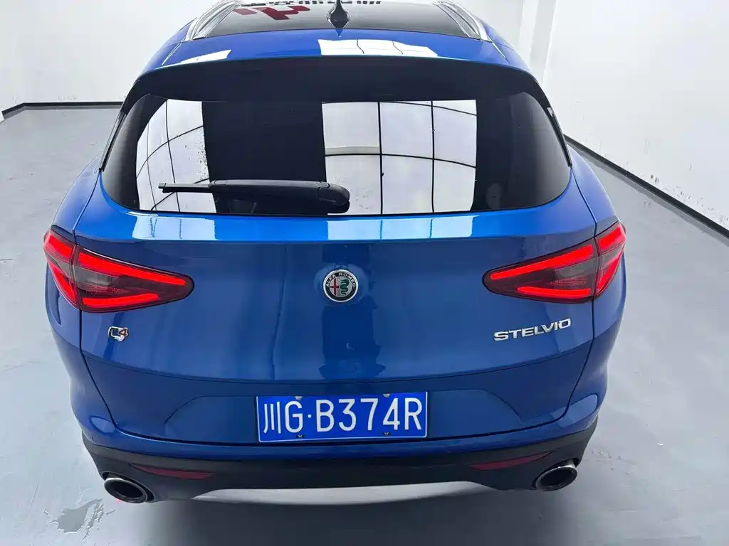 Alfa Romeo Stelvio 2021 — фото 8