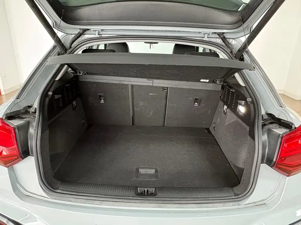 Audi Q2L e-tron 2024