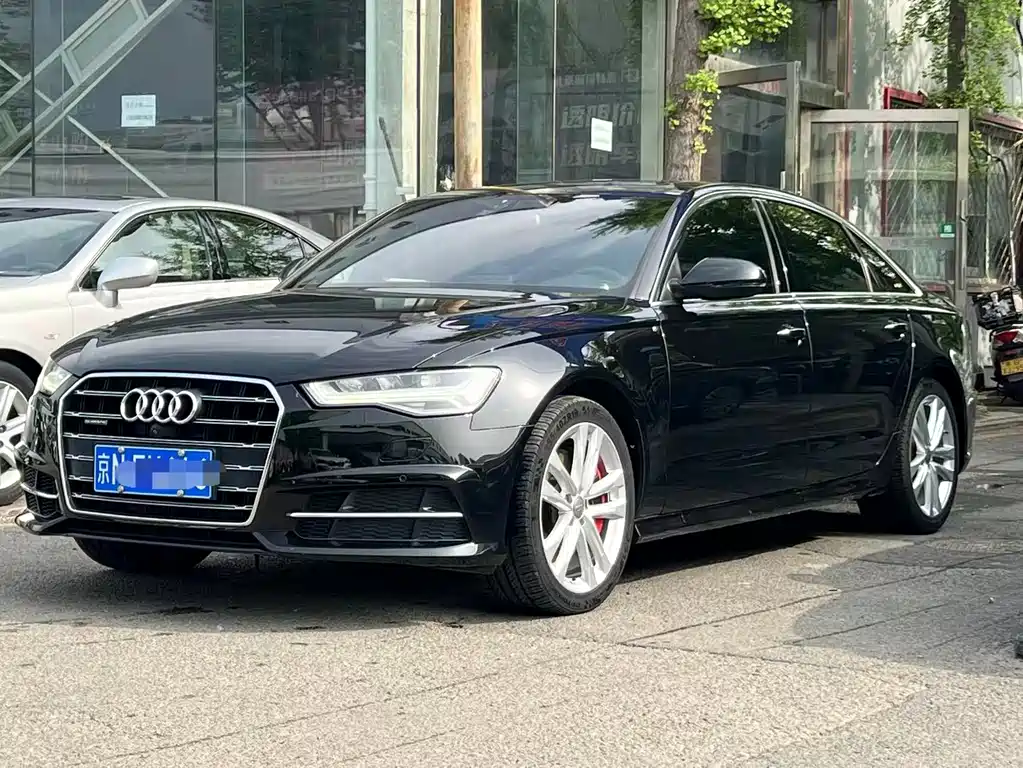 Audi A6L 2019 — фото 1