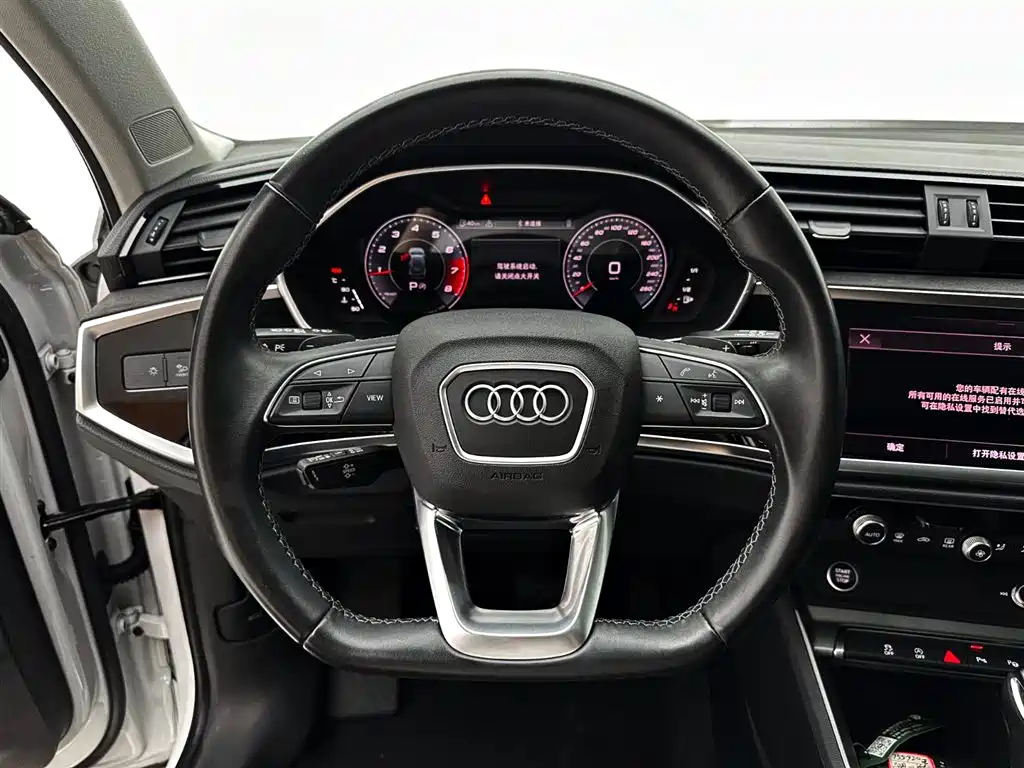 Audi Q3 2022 — фото 11