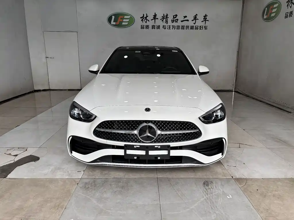Mercedes-Benz C-Class 2025