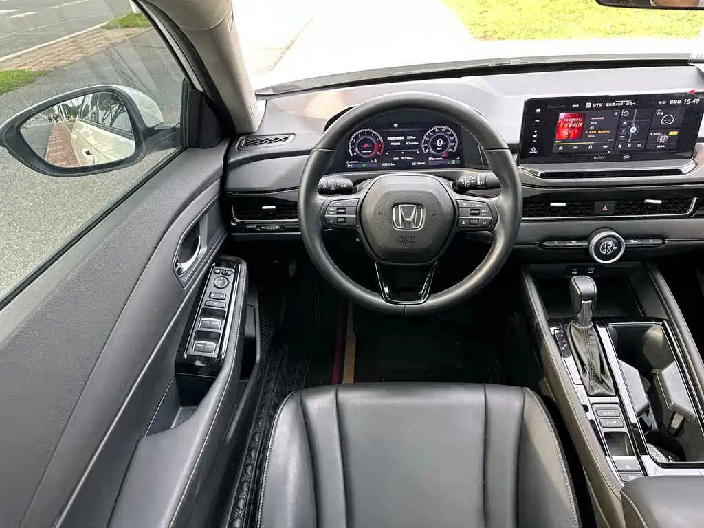Honda Inspire 2023 — фото 16
