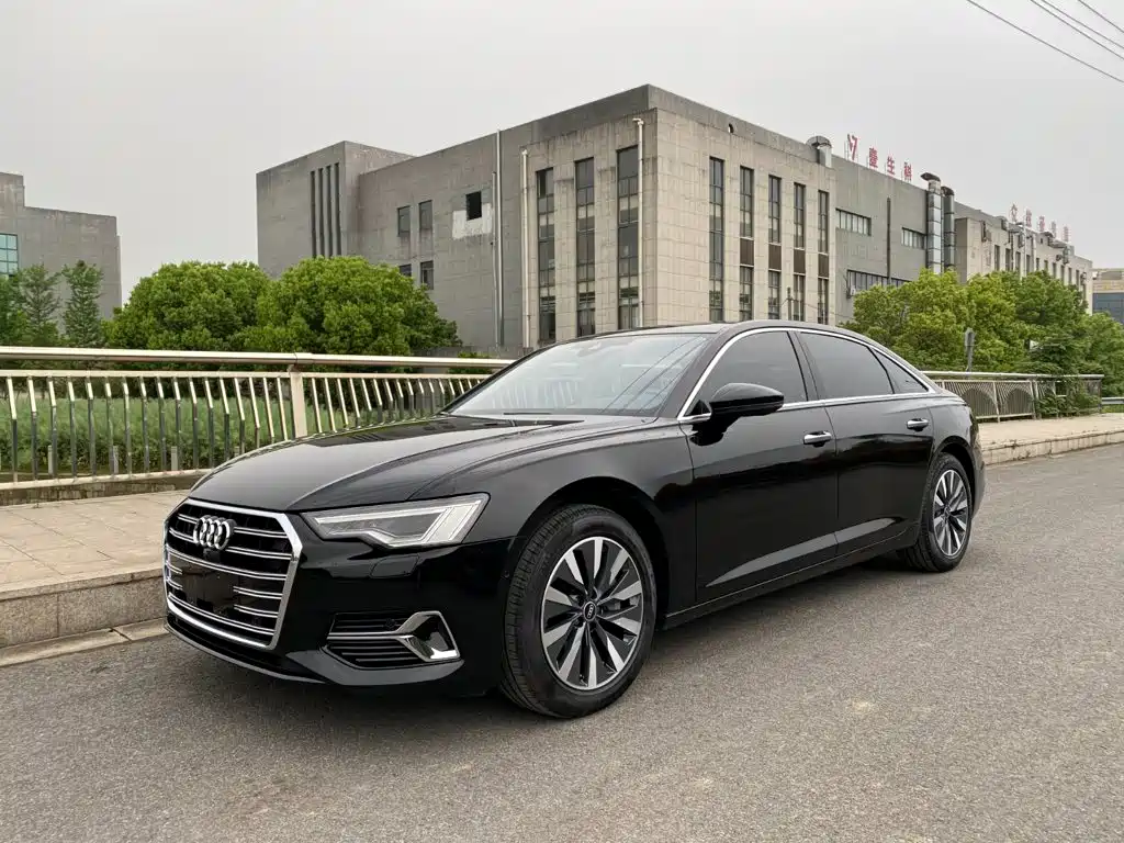 Audi A6L 2022