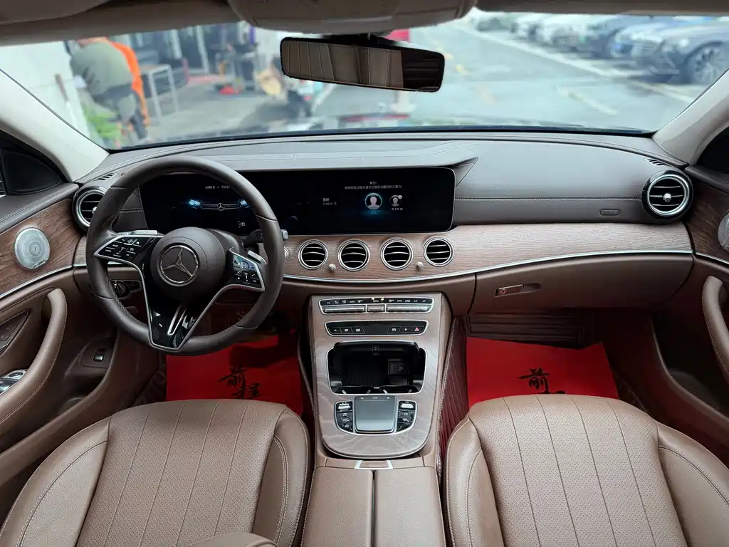Mercedes-Benz E-Class 2023 — фото 14