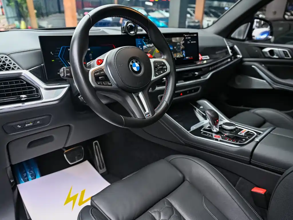 BMW X5 M 2024 — фото 18