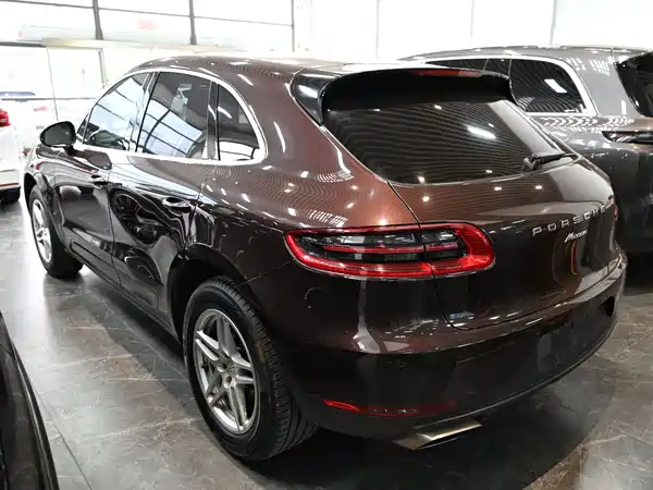 Porsche Macan 2016