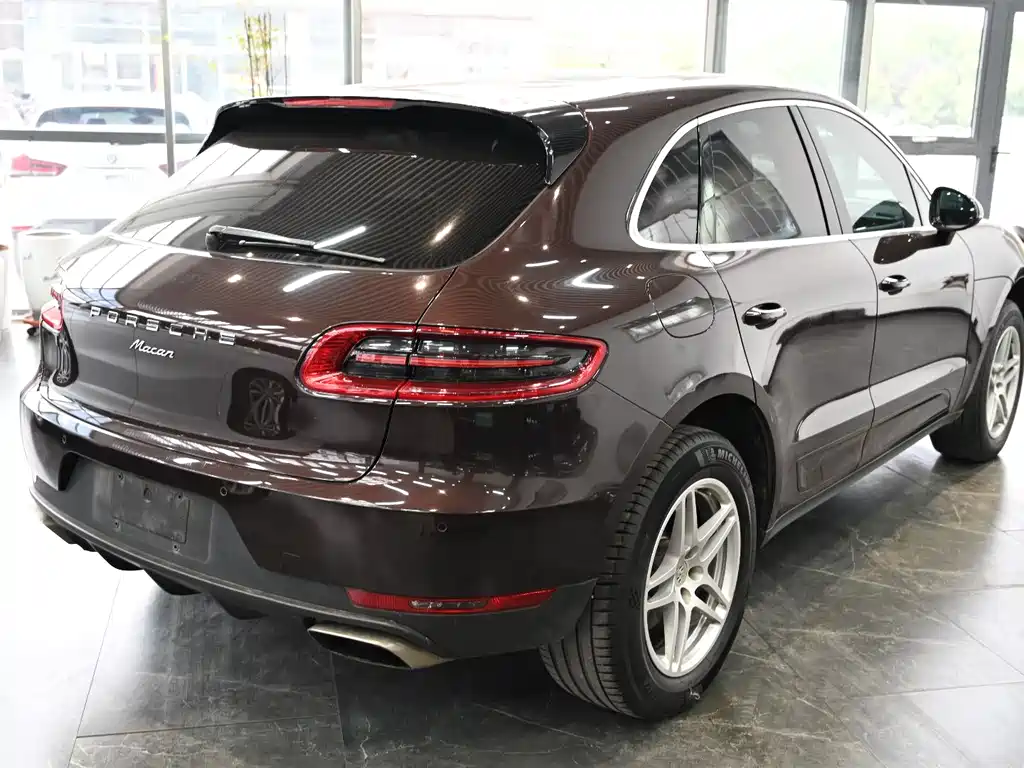 Porsche Macan 2016