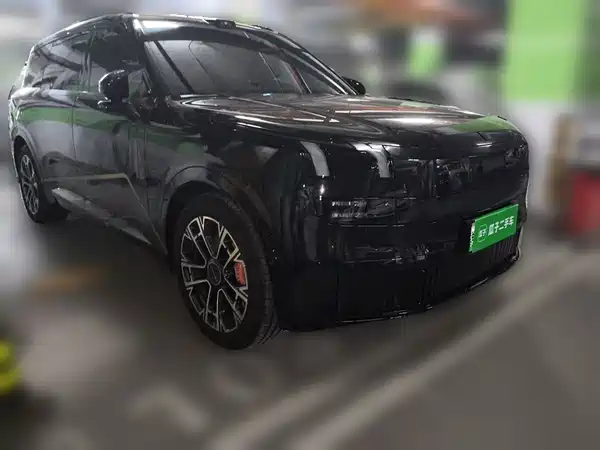 Lynk & Co 900 2026
