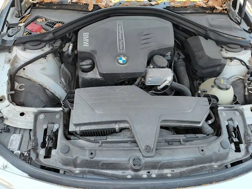 BMW 3 Series 2015 — фото 11