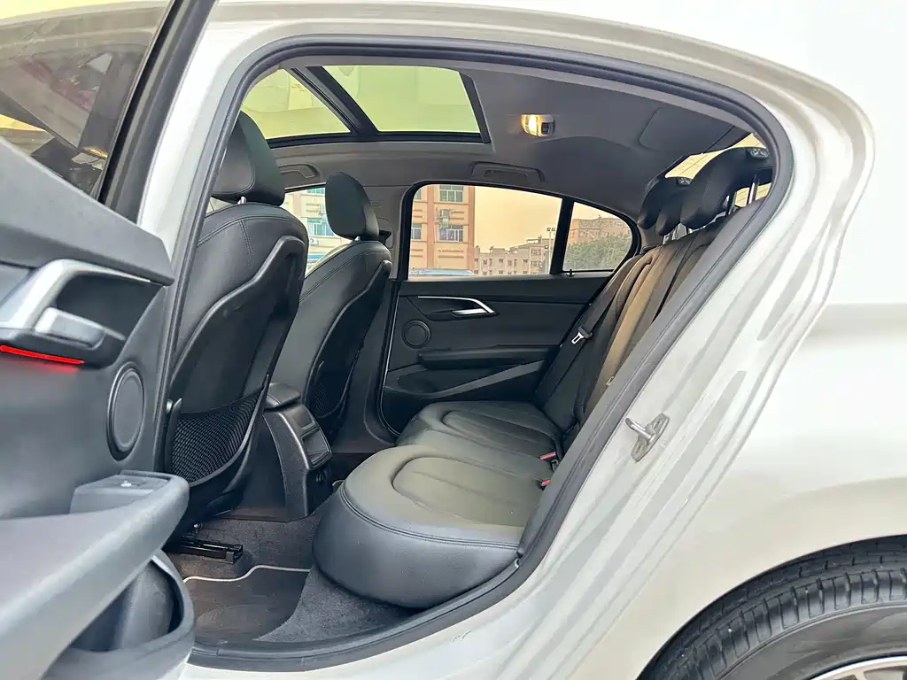 BMW 1 Series 2018