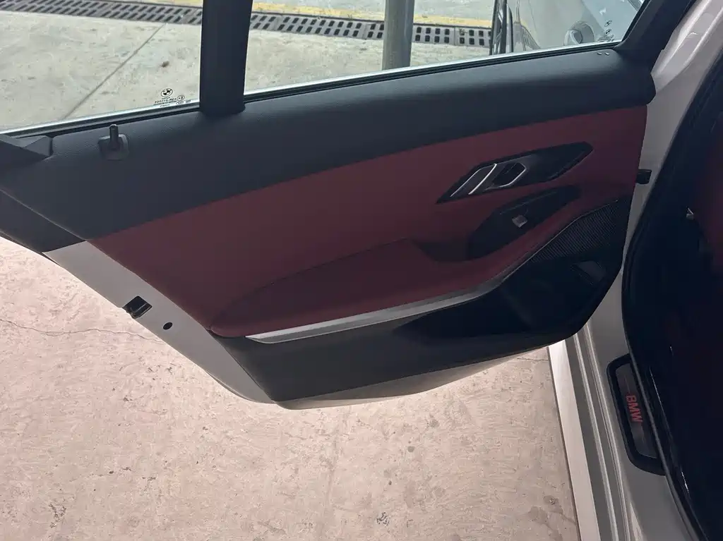 BMW i3 2023 — фото 9