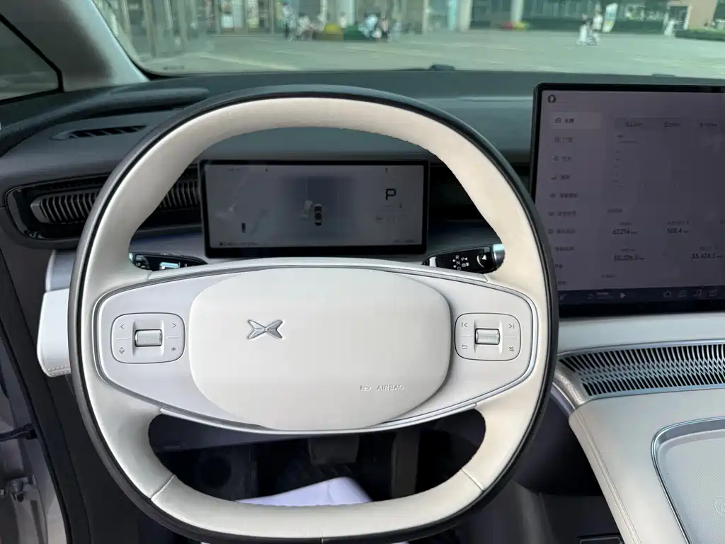 XPeng X9 2024
