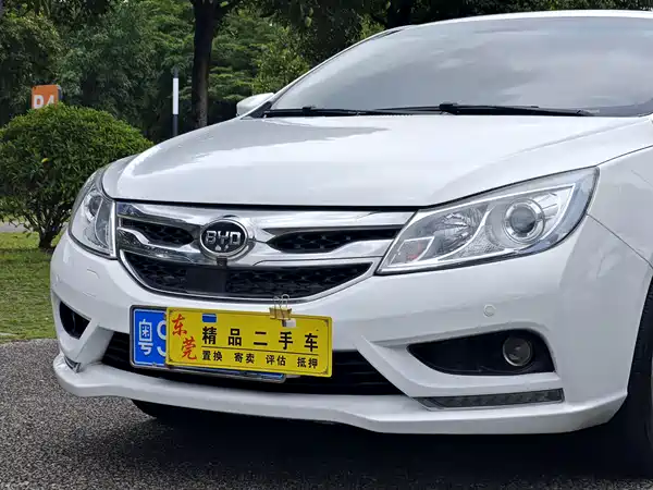 BYD Surui 2016