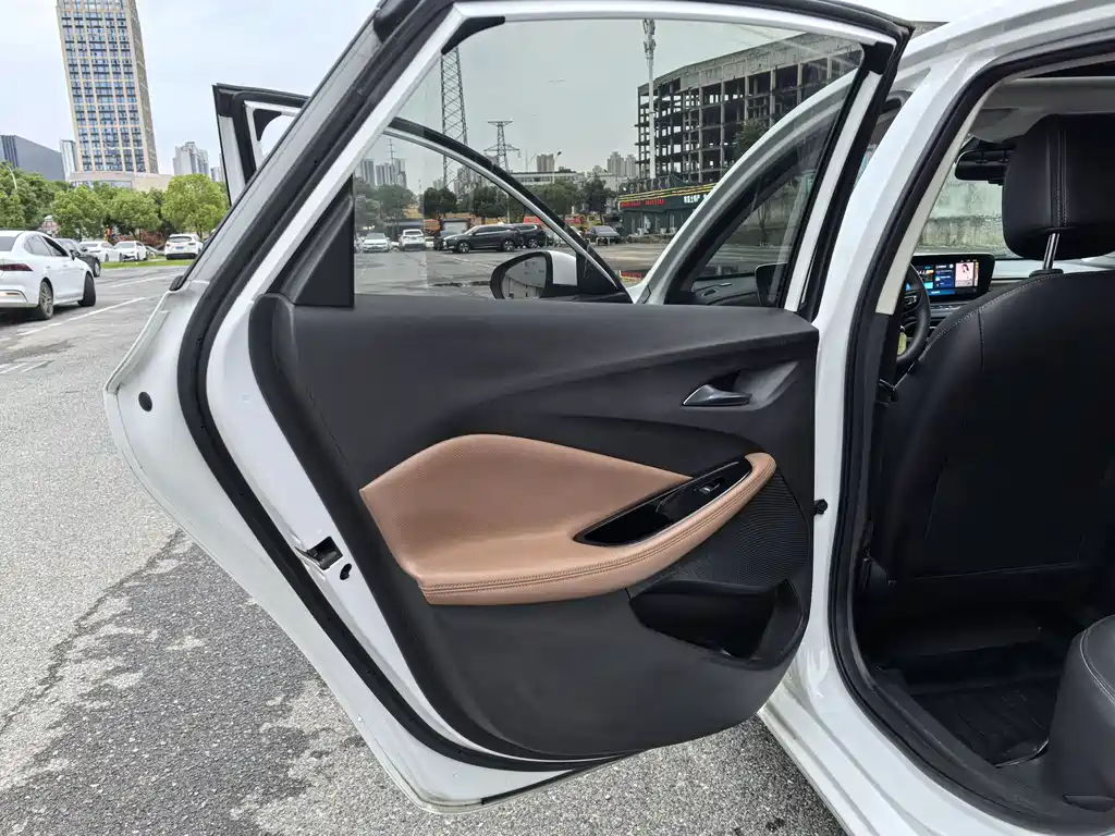 Buick Verano 2023 — фото 16