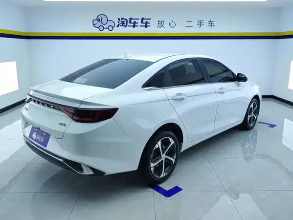 Geely Emgrand L 2023