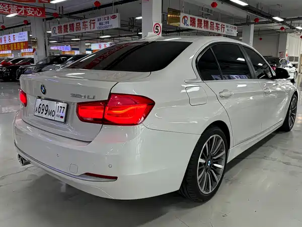 BMW 3 Series 2018