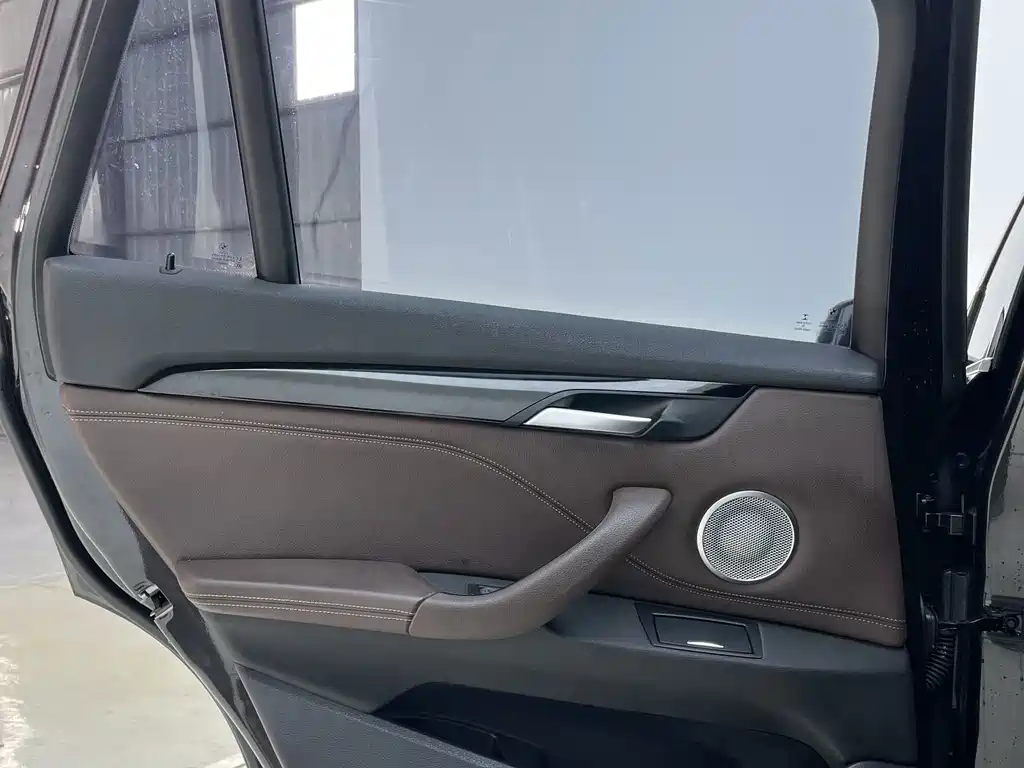 BMW X1 2022 — фото 11