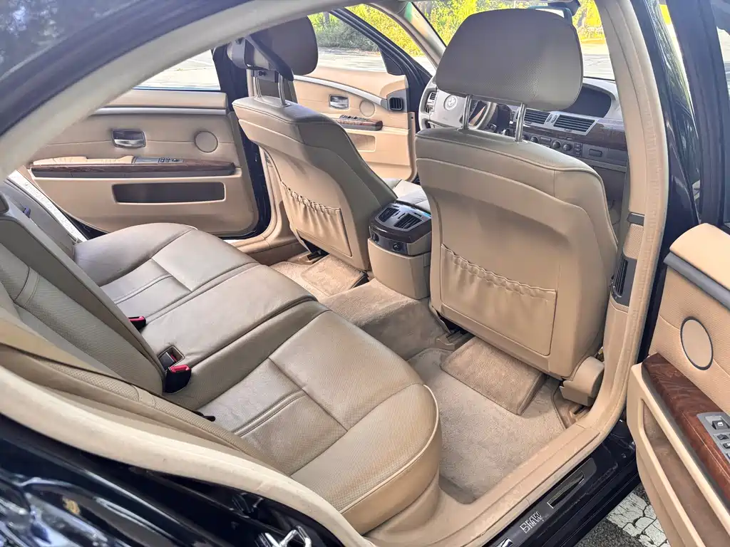 BMW 7 Series 2002 — фото 10