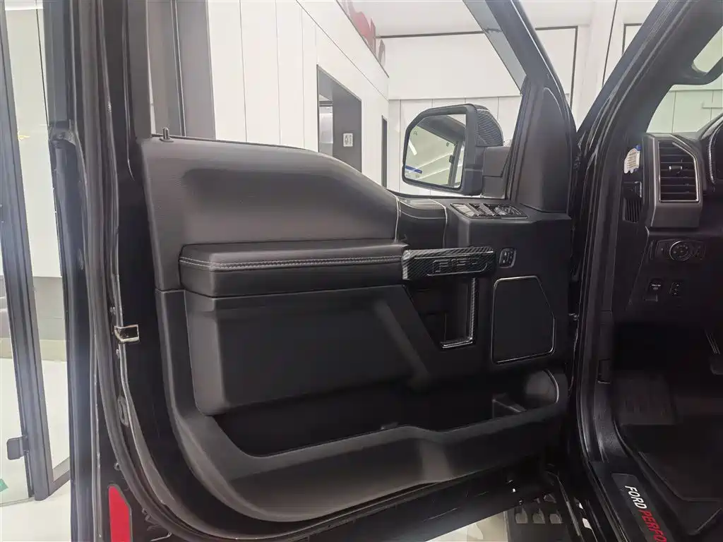 Ford F-150 Raptor 2020 — фото 11