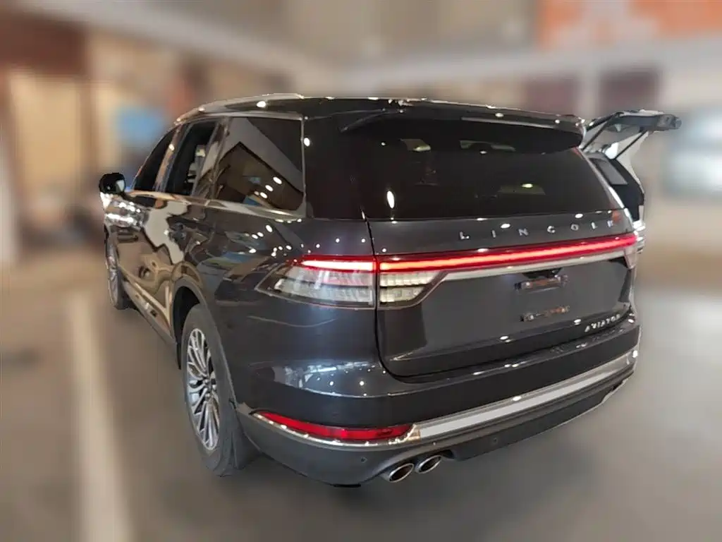 Lincoln Aviator 2021 — фото 9