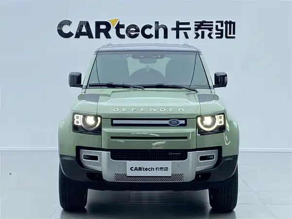 Land Rover Defender 2023