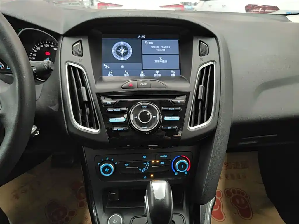 Ford Focus 2019 — фото 13