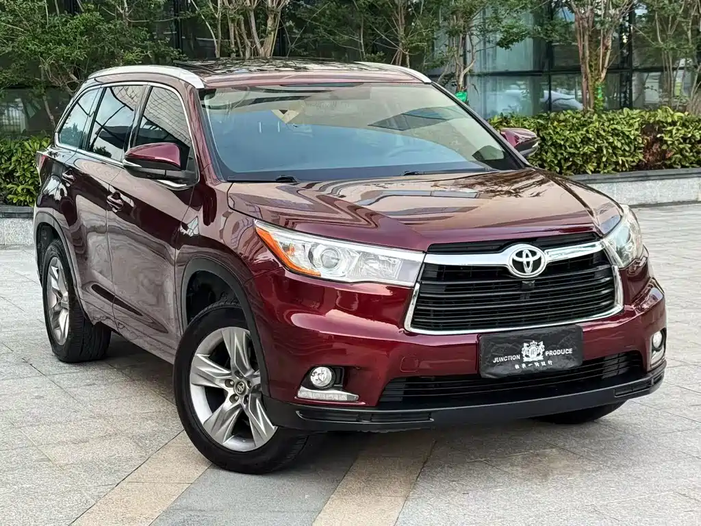 Toyota Highlander 2015 — фото 1