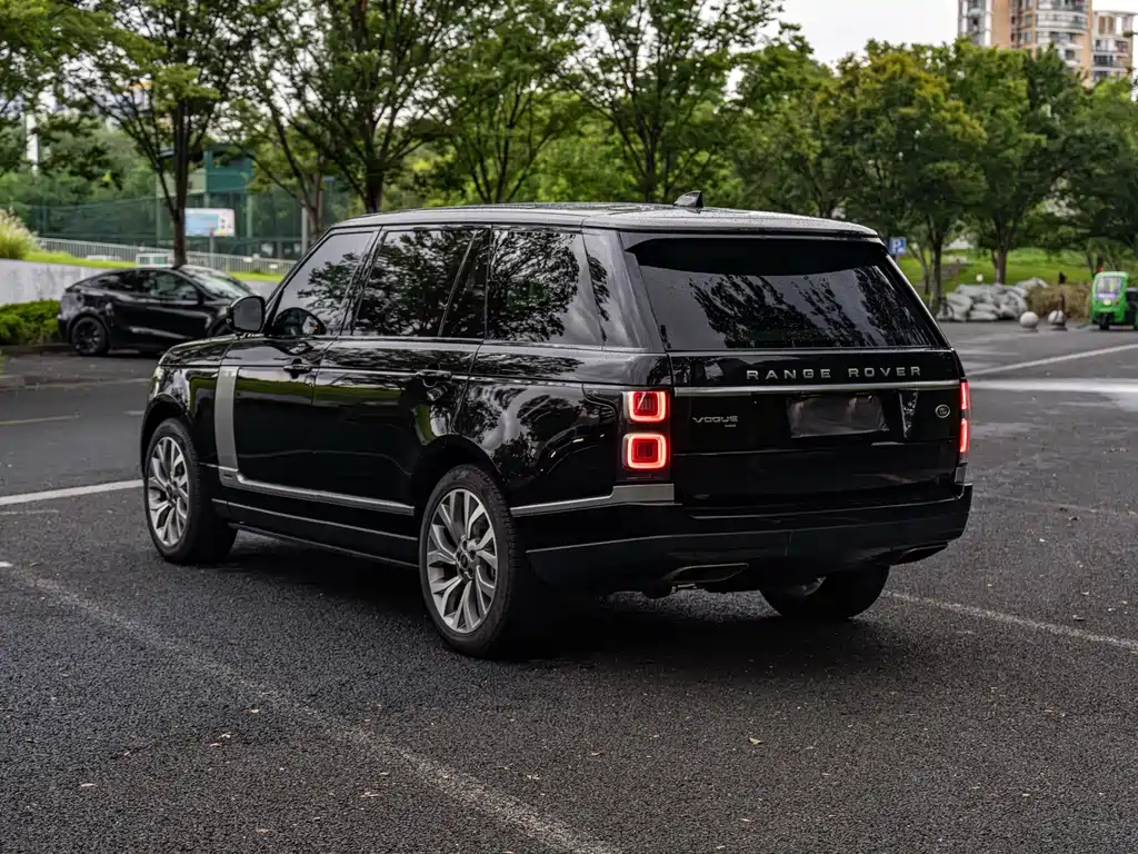 Land Rover Range Rover 2020 — фото 14