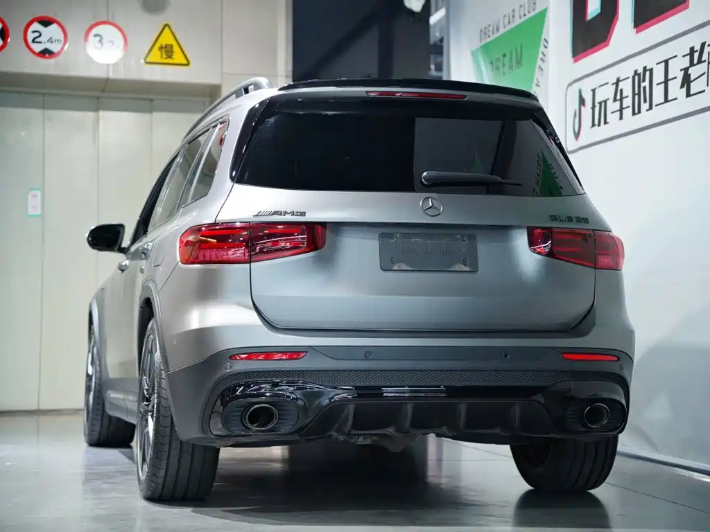 Mercedes-Benz GLB AMG 2024 — фото 12