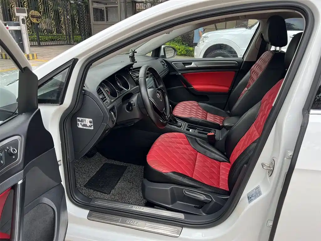 Volkswagen Golf 2016