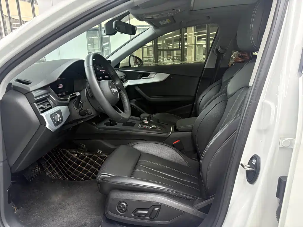 Audi A4L 2023