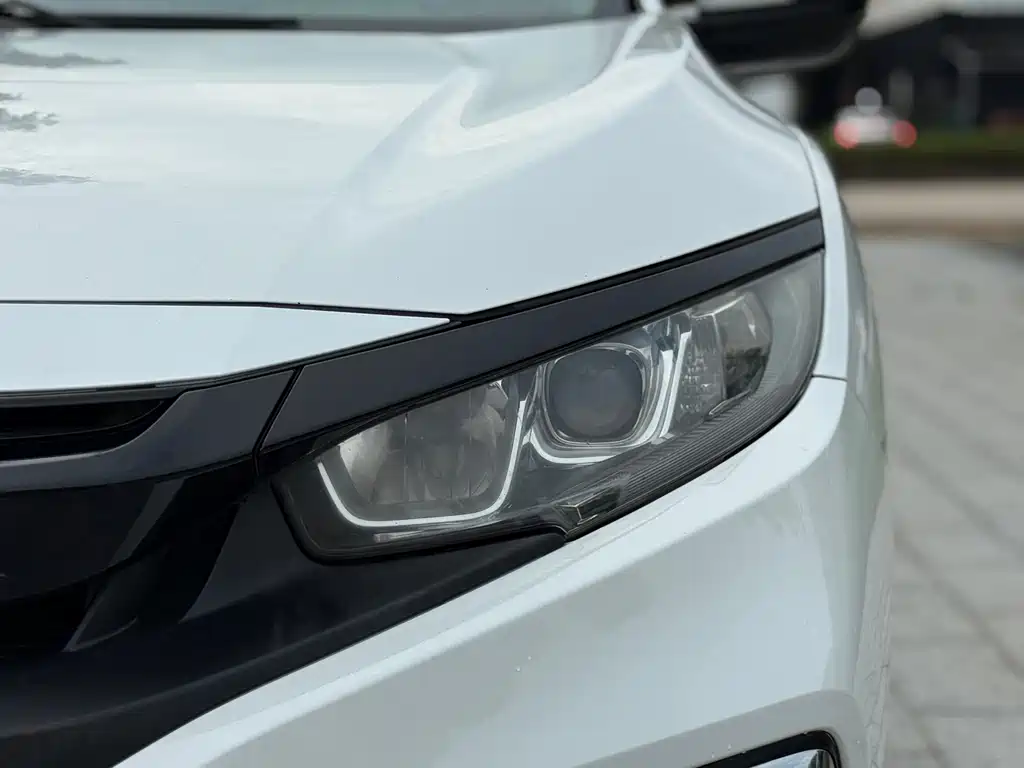 Honda Civic 2019 — фото 15