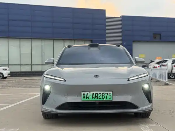 NIO ET5T 2023