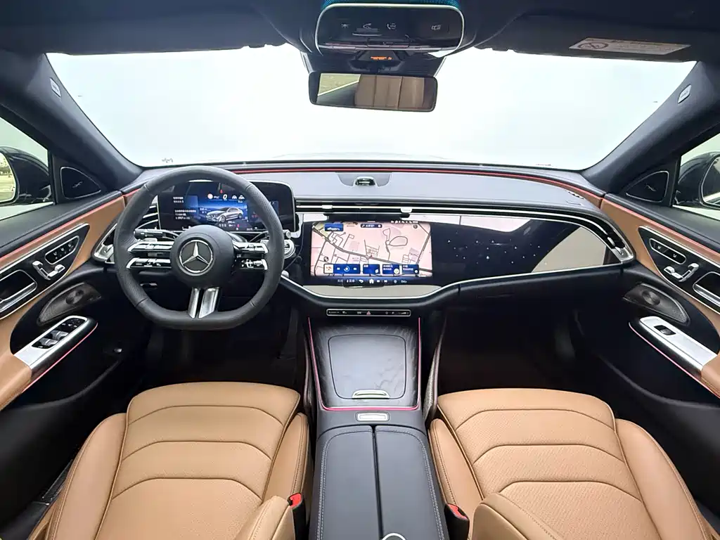Mercedes-Benz E-Class 2024 — фото 12