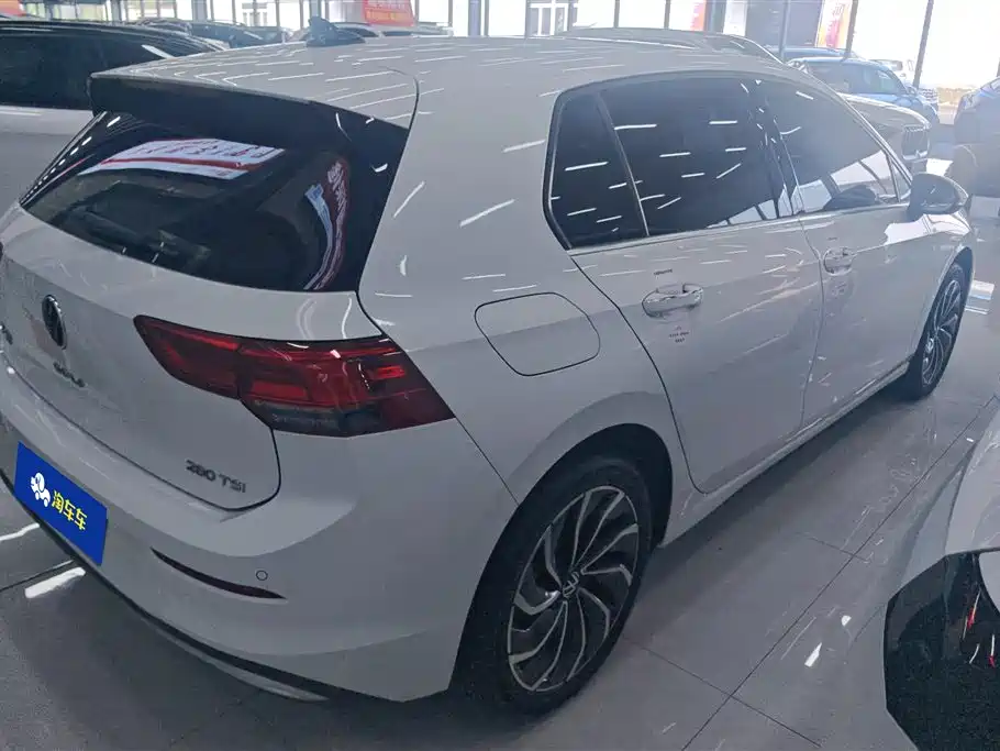 Volkswagen Golf 2023
