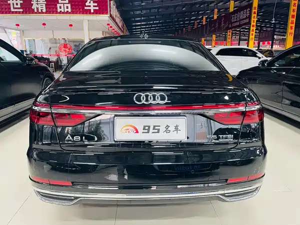 Audi A8 2021