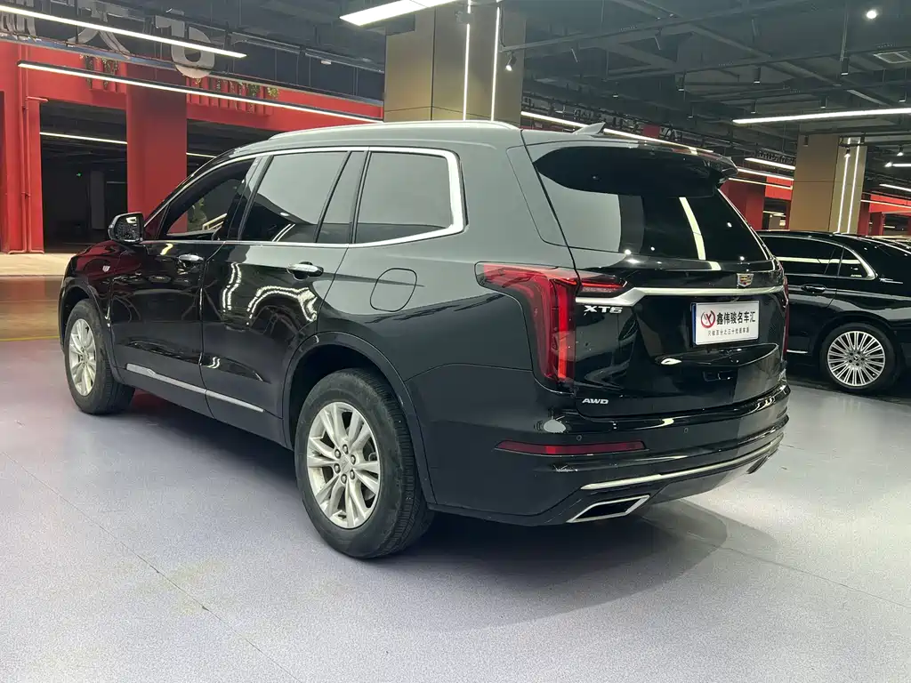 Cadillac XT6 2022 — фото 17