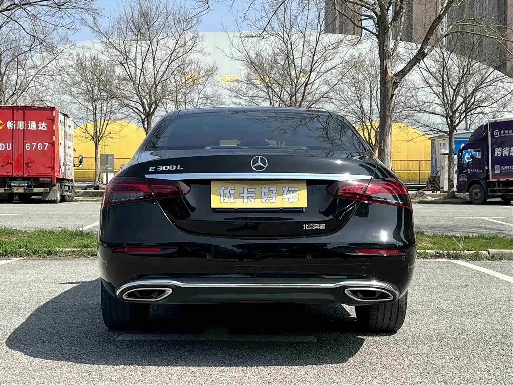 Mercedes-Benz E-Class 2021
