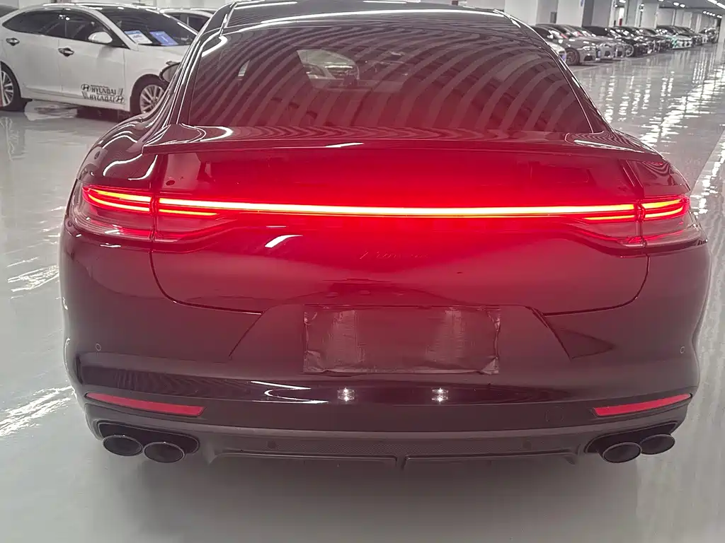 Porsche Panamera 2022 — фото 17