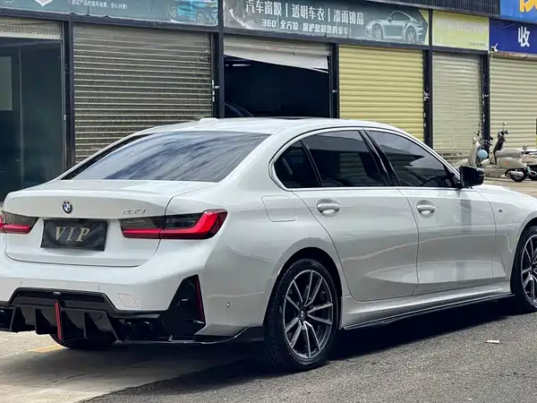 BMW 3 Series 2025