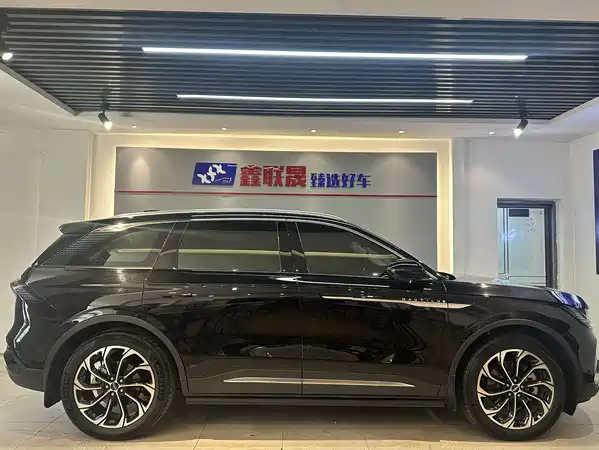 Lincoln Nautilus 2023