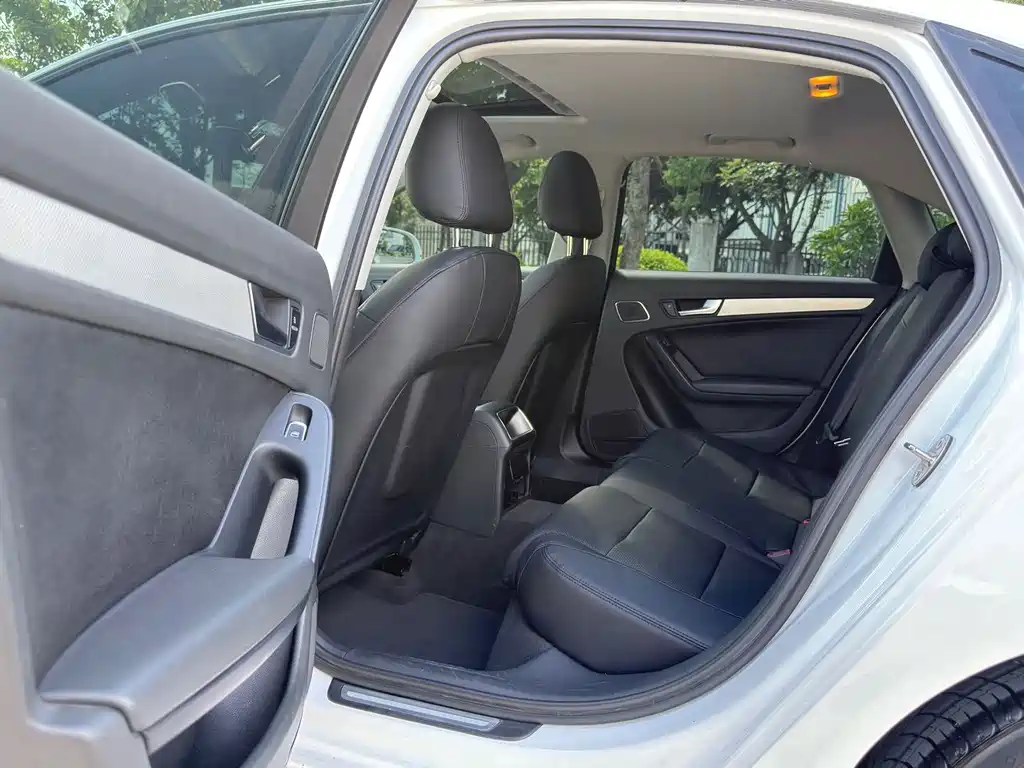 Audi A4L 2014