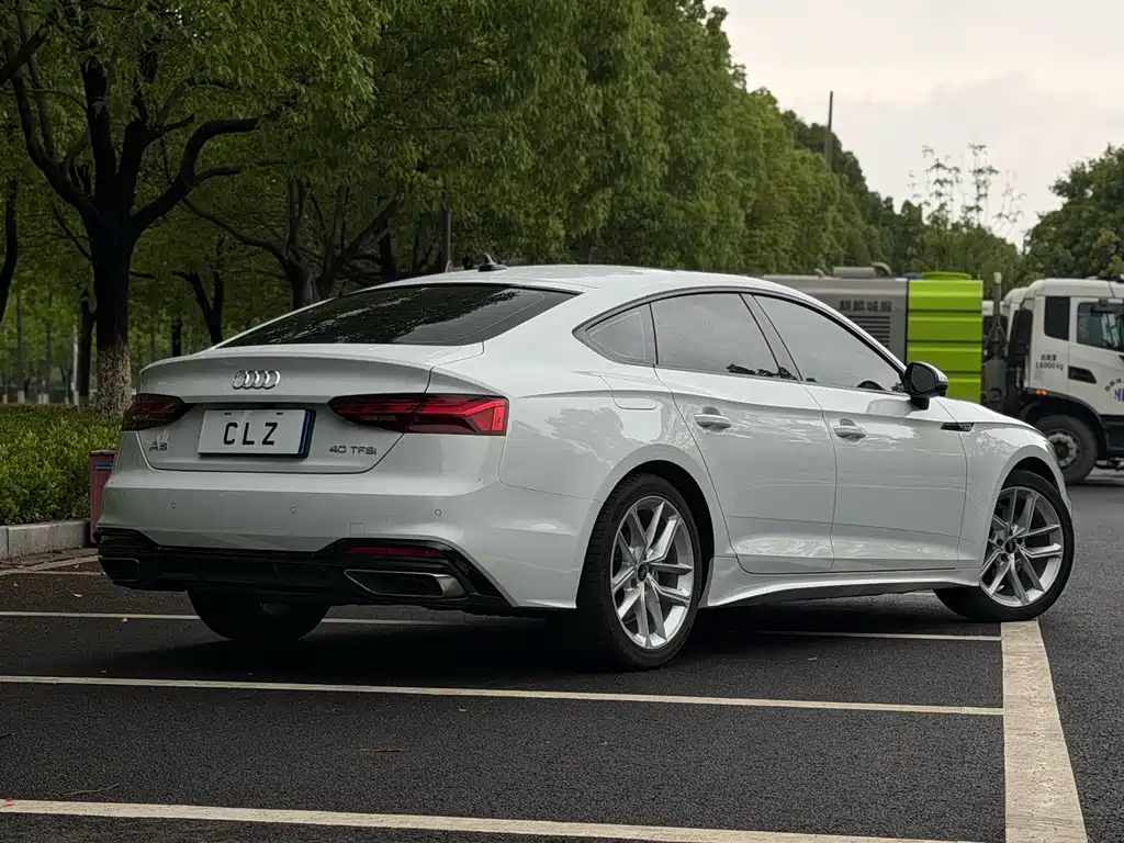 Audi A5 2022 — фото 4