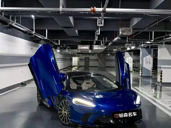 McLaren GT 2022